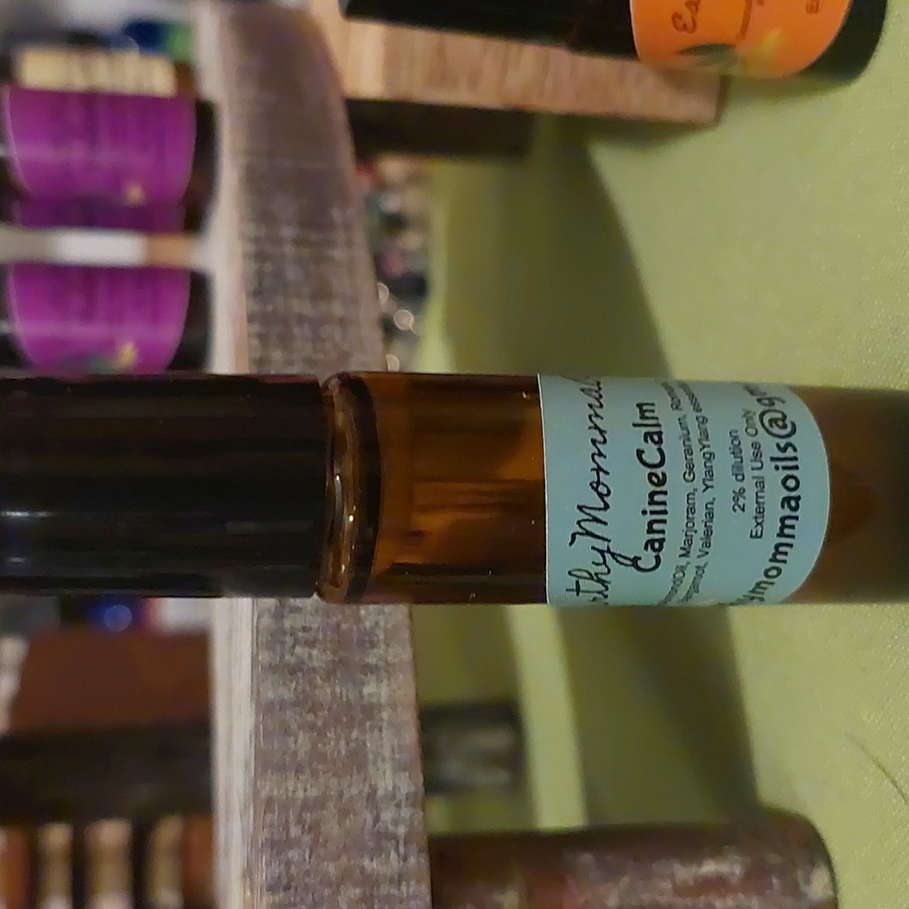EarthyMommaOils CanineCalm 10 ml roller bottle